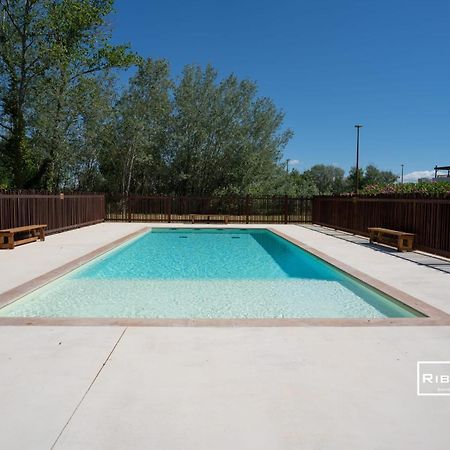 Villa T3 Climatisee En Residence Avec Piscine Vias Exteriér fotografie