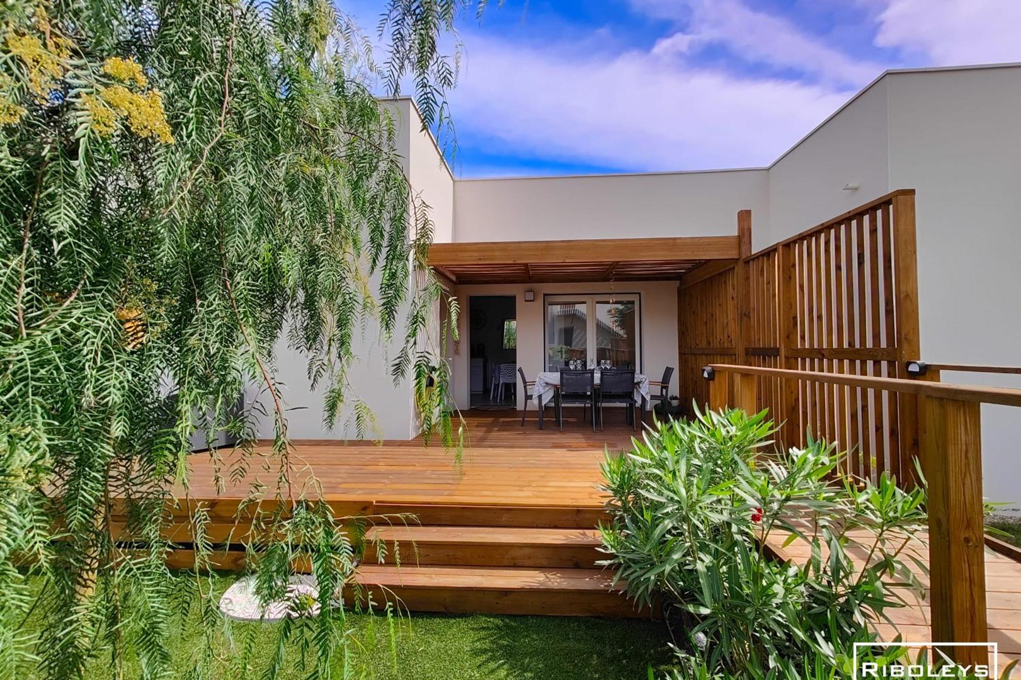 Villa T3 Climatisee En Residence Avec Piscine Vias Exteriér fotografie