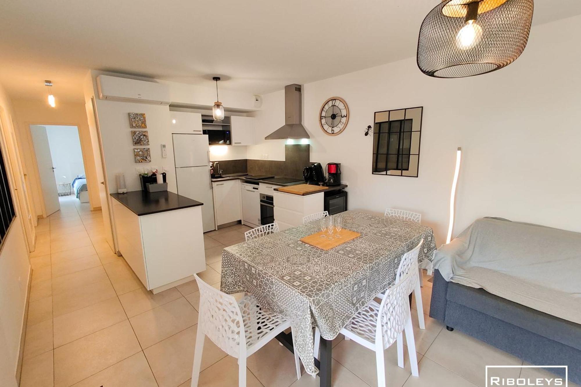 Villa T3 Climatisee En Residence Avec Piscine Vias Exteriér fotografie